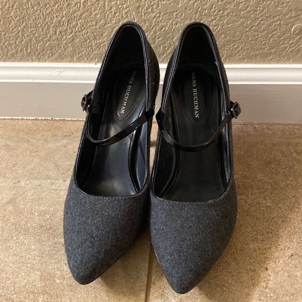 Dana buchman gray and black patent high heels
